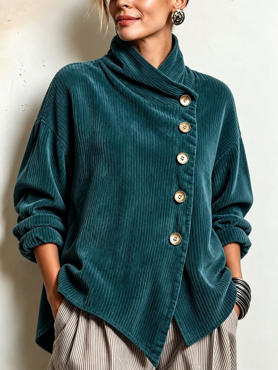 Capucine | Pull en velours côtelé à col montant
