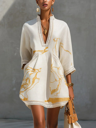 Donatella | Mini-robe noire à imprimé marbre doré et dentelle au crochet